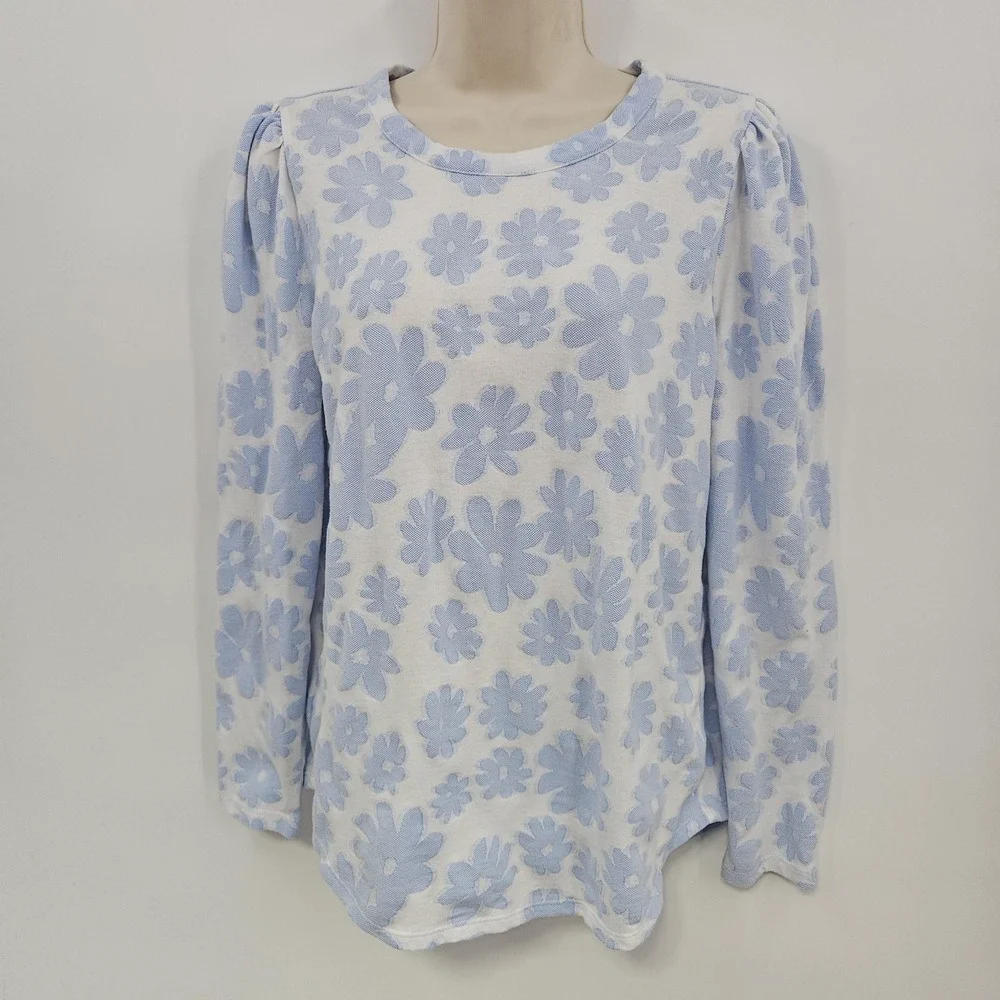 Loft Outlet knit top Women M White Blue Daisy Floral Feminine Preppy Cottagecore